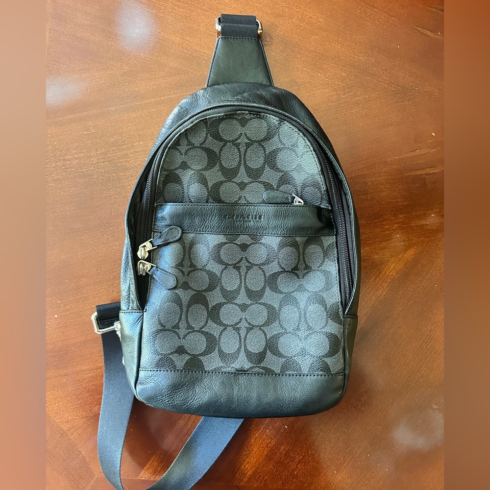 COACH Campus Pack Body Bag Black